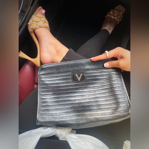 Valentino Handbags - SOLD ‼️Vintage Valentino Clutch